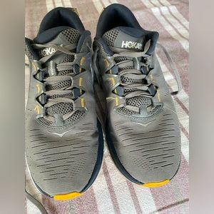 Hoka Gaviota 3. Size US9.